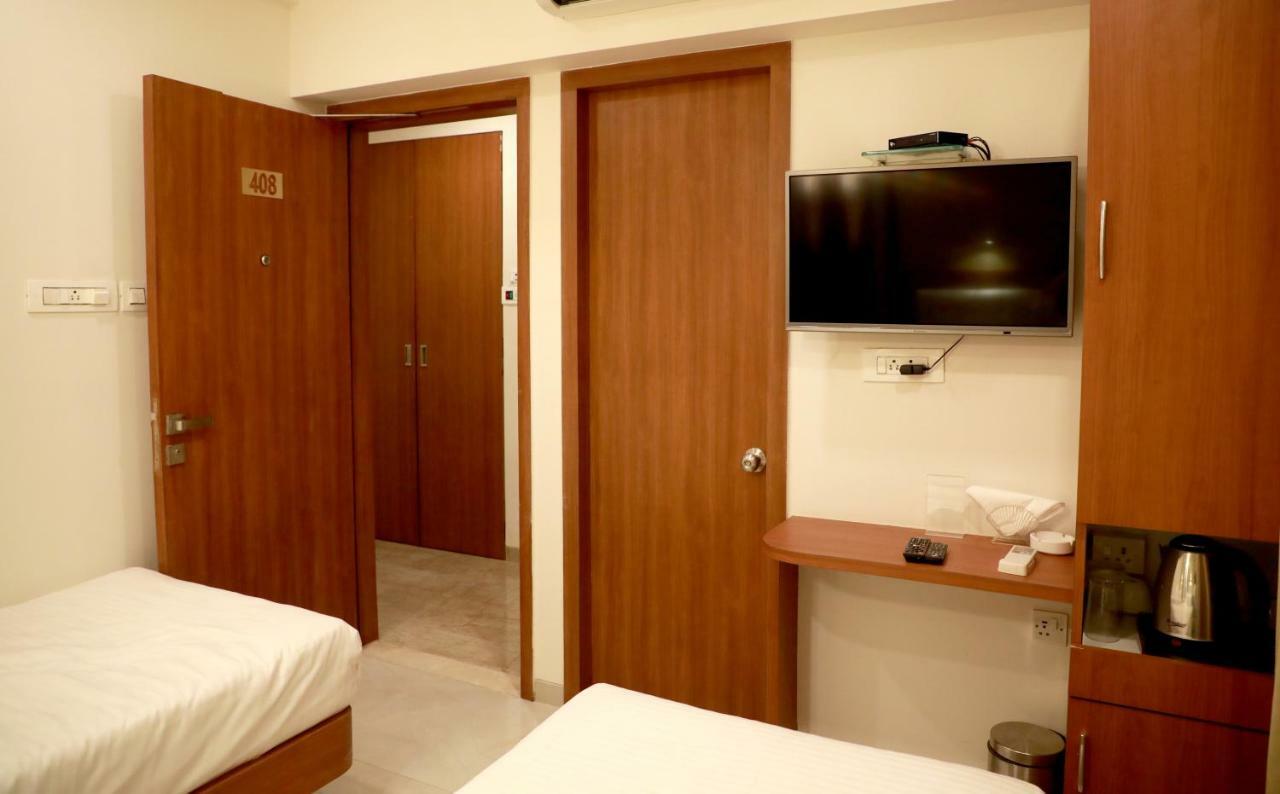 Hotel Lords, Fort Мумбаи Экстерьер фото